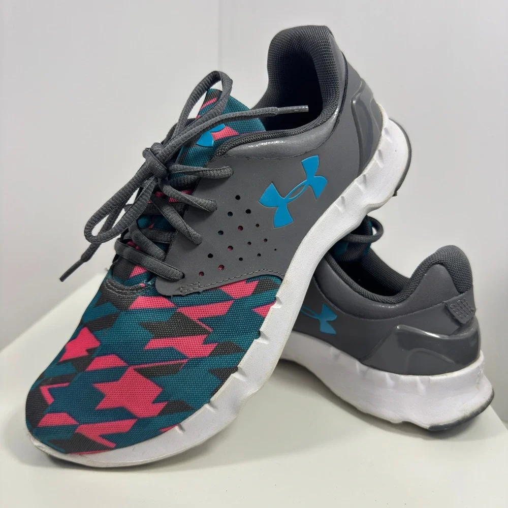 Under Armour Flow RN Kids Girls Size 7Y‎ Gray Teal Pink Geometric Running Shoes